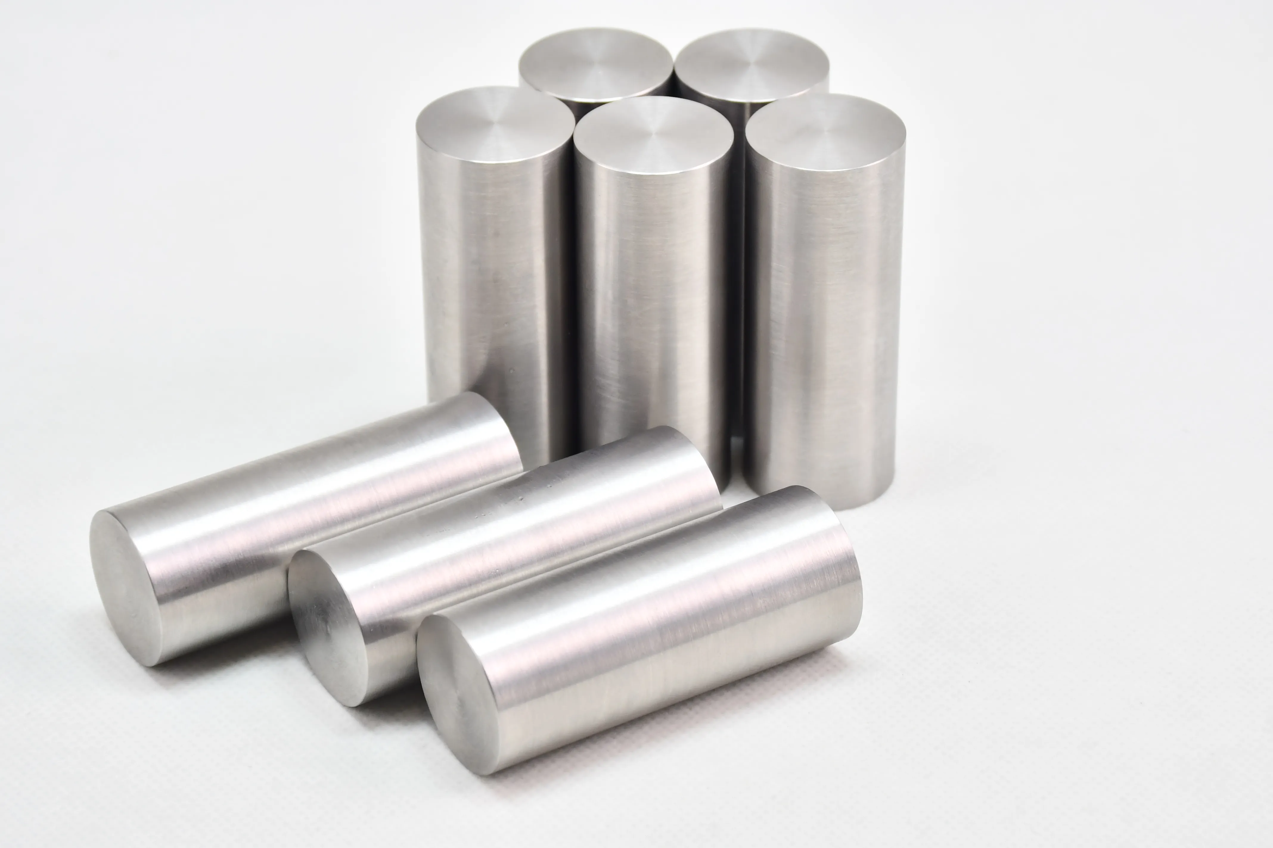 Tungsten heavy alloy rod